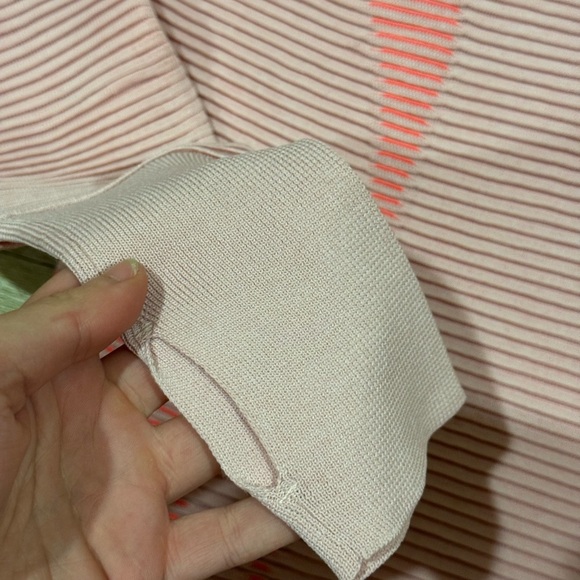 New Under Armour UA IntelliKnit Phantom 2.0 Crew Shirt 1354394 Women’s XS - Picture 5 of 6